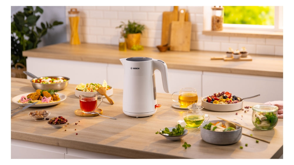 Bosch TWK2M161, MyMoment Plastic Kettle, 2400 W, 1.7 l, Cup indicator, Limescale filter, Triple safety function, White
