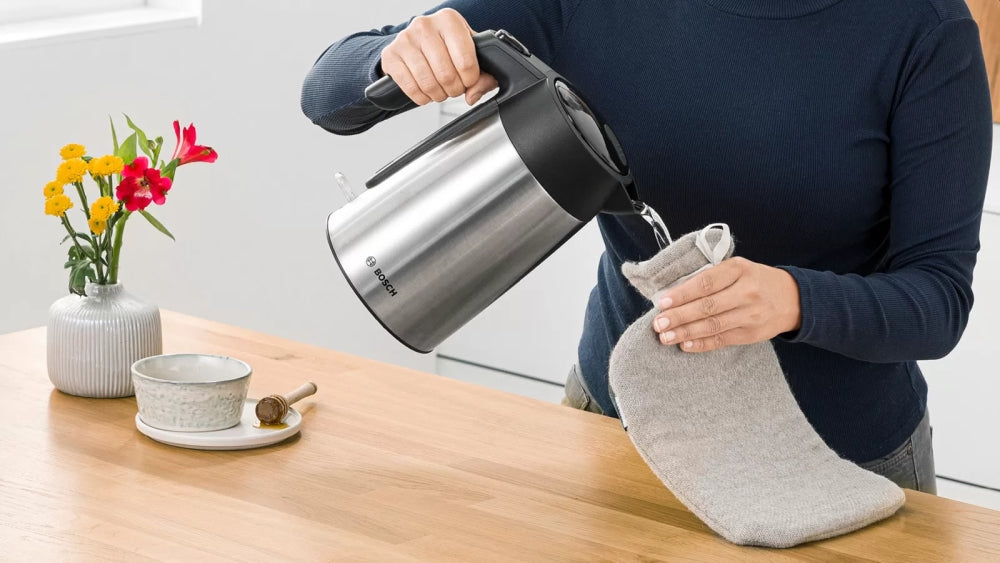 Bosch TWK7L460, Kettle, 2000-2400 W, 1.7 l,  Cup indicator, Triple safety function, Stainless steel