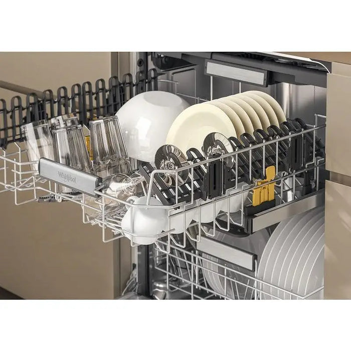 Built-in dishwasher Whirlpool MaxiSpace W7I HP42 L 15 sets C 600 W mm - Съдомиялни машини<<<Уреди за