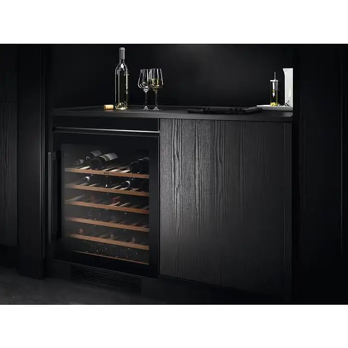 Built-in wine cooler AEG AWS4052B5B - Хладилни витрини и виноохладители за вграждане<<<Хладилници за вграждане<<<Уреди