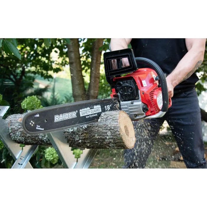 CHAINSAW RAIDER GCS19 58.0 cm3 3.00 HP BAR LENGTH 45.00 cm - Моторни триони<<<Градински