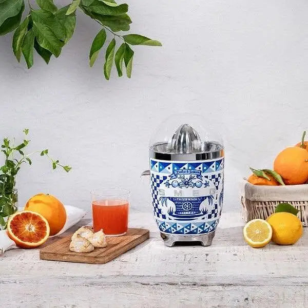 Citrus press SMEG CJF01DGBEU Dolce & Gabbana - Цитрус преси<<<Уреди за кухня<<<Малки