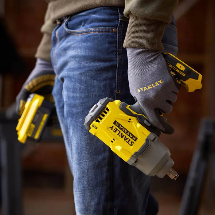 CORDLESS IMPACT WRENCH STANLEY SFMCF940B-XJ 18 V 950.00 nm WITHOUT BATTERY AND CHARGER - Акумулаторни