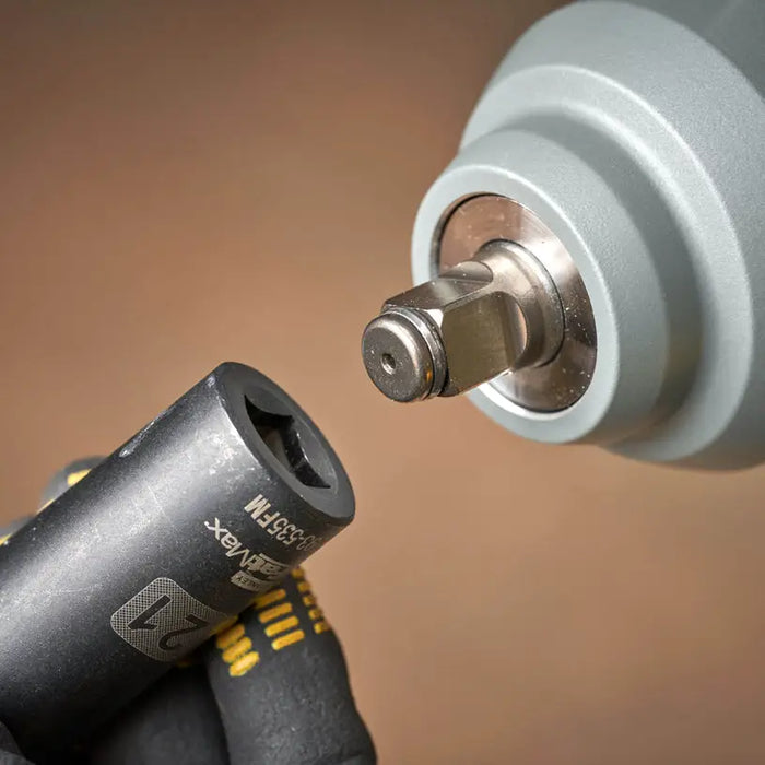 CORDLESS IMPACT WRENCH STANLEY SFMCF940B-XJ 18 V 950.00 nm WITHOUT BATTERY AND CHARGER - Акумулаторни