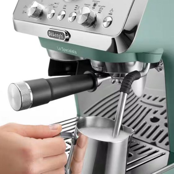 DeLonghi La Specialista Arte coffee machine EC9155.GR