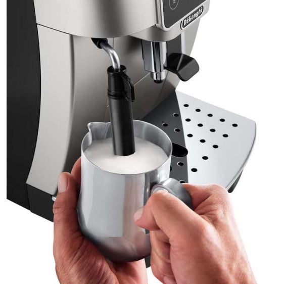 Coffee machine DeLonghi Magnifica start ECAM220.30.SB