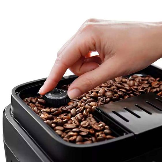 Coffee machine DeLonghi Magnifica Evo ECAM290.51.B