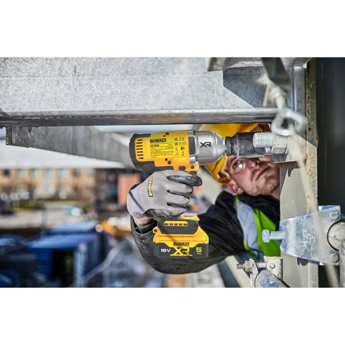 DEWALT DCF900P2T-QW CORDLESS IMPACT WRENCH 18 V 1355.00 nm NUMBER OF BATTERIES 2 BATTERY CAPACITY 5.00 Ah CASE