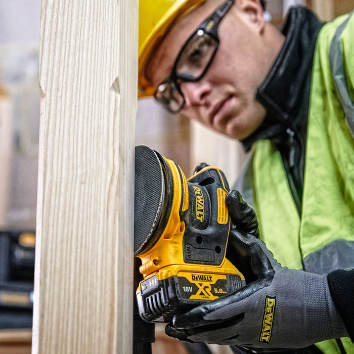CORDLESS BRUSHLESS ORBITAL GRINDER DEWALT DCW210N-XJ 18 V, 125 mm, WITHOUT BATTERY AND CHARGER
