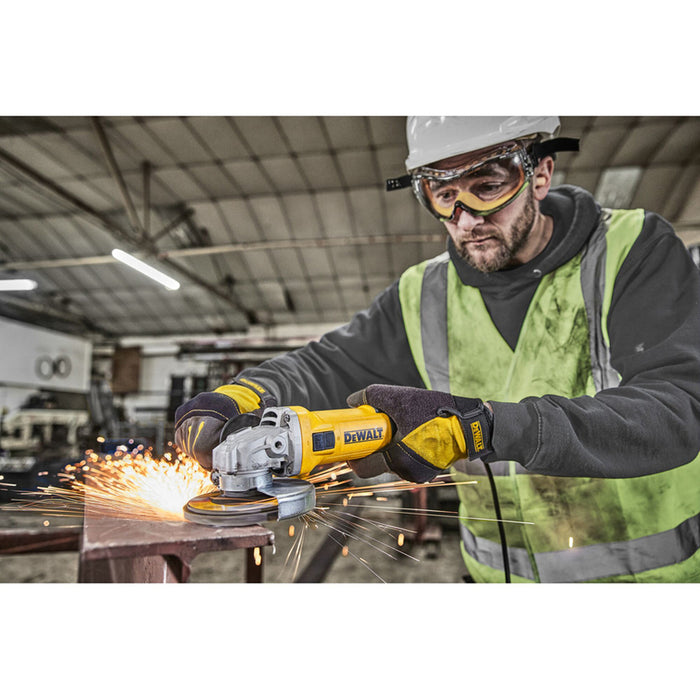 ANGLE GRINDER DEWALT DWE4036-QS 115 mm, 750 W