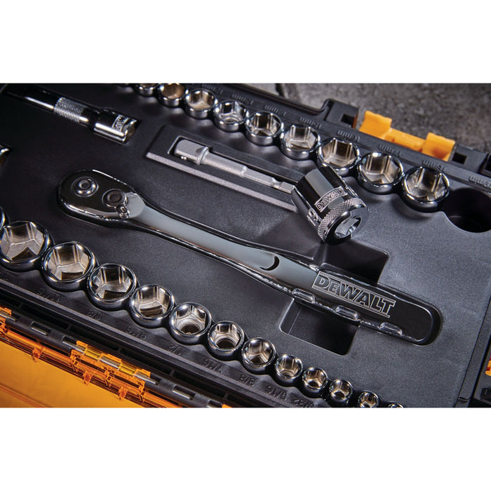 DEWALT DWMT45034-0 34-PIECE RATCHET SET WITH INSERTS