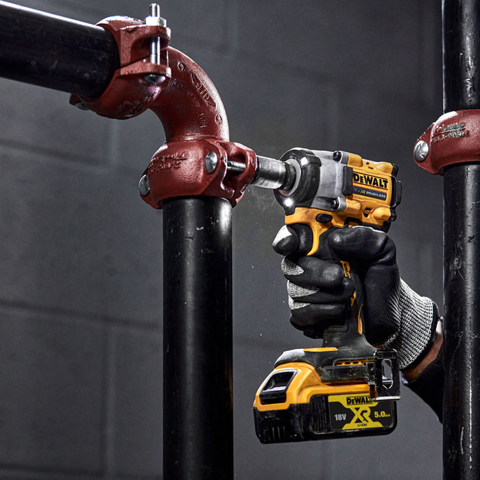 CORDLESS IMPACT WRENCH DEWALT DCF921N-XJ 18 V, 406.00 nm