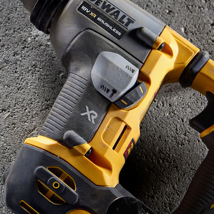 CORDLESS BRUSHLESS DRILL DEWALT DCH172NT-XJ 1.40 J, CASE