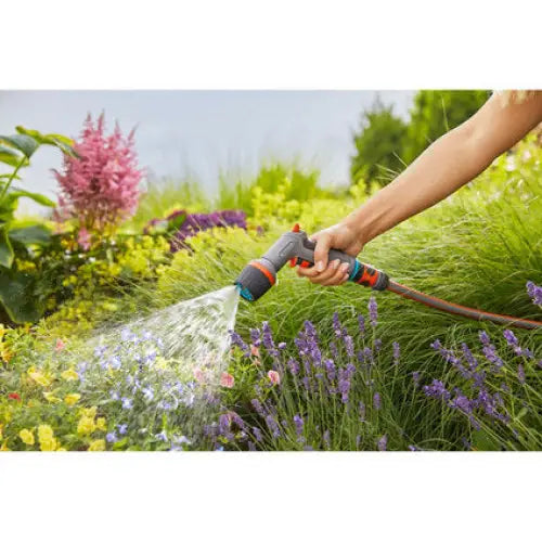 ECOPULSE GUN GARDENA 18304-20 - Разпръсквачи и пистолети<<<Напояване<<<Градина<<<Praktiker&&&Пистолети<<<Поливане