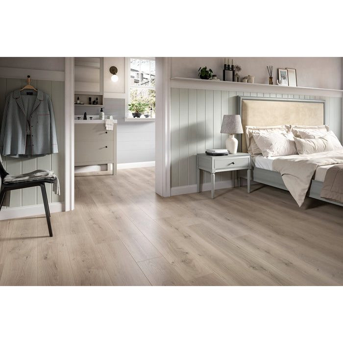 LAMINATED PARQUET EGGER AQUA PINO OAK EL2112, 8.00 mm, 32/AC4, CHAMBER