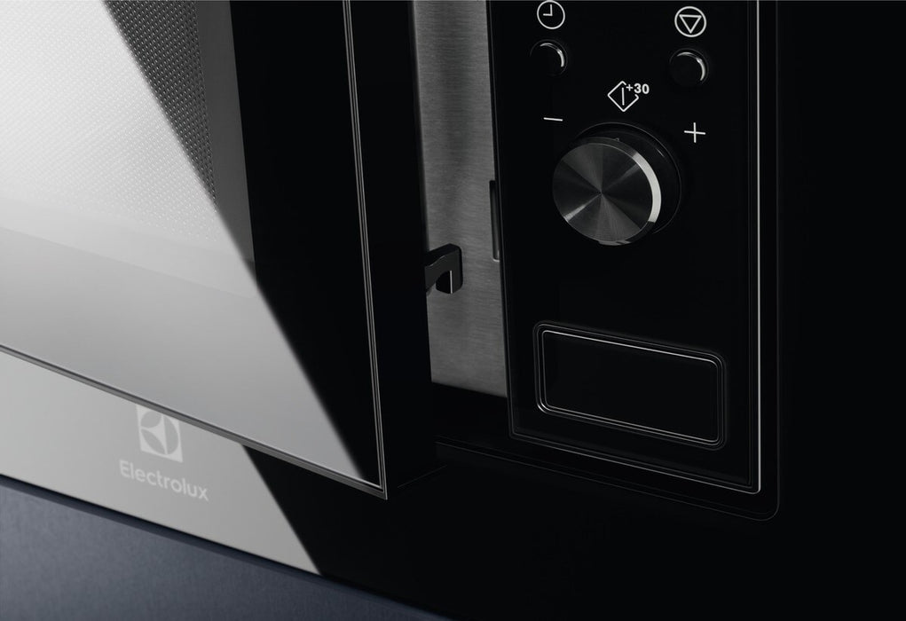 Electrolux LMS2203EMK Black Solo microwave Built-in 700 W