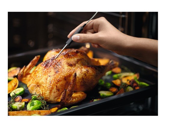 Built-in oven Electrolux EOC8P39WZ, 72, A+, Pyrolysis, Sensor