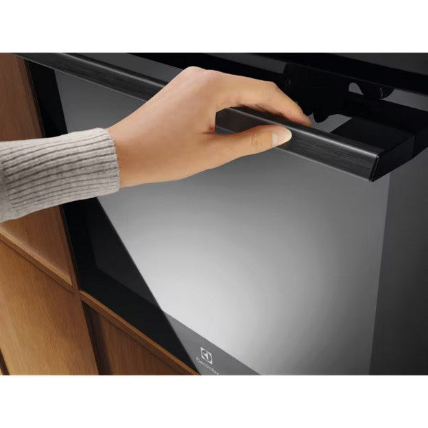 ELECTROLUX LOE8P39Z Oven
