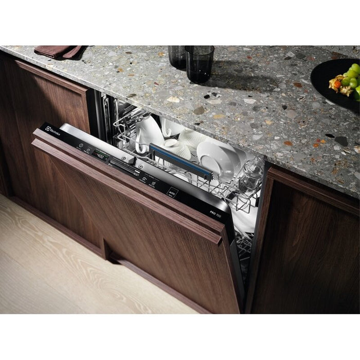 Built-in dishwasher Electrolux EEQ47210L, 13 place settings, E, 600 W, mm