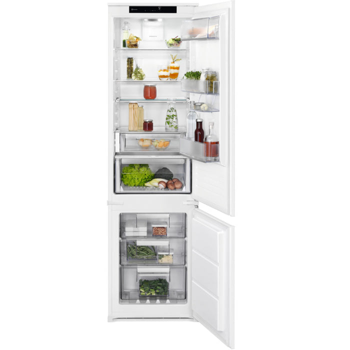 Built-in refrigerator with freezer Electrolux LNS9TE19S, 274 l, E, No Frost