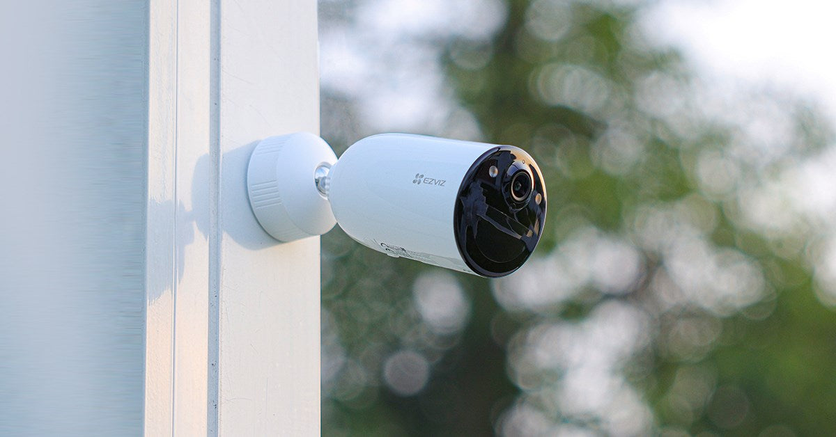 CB3 (AOV) Battery Wi-Fi Camera + Solar Panel 5200 mAh White