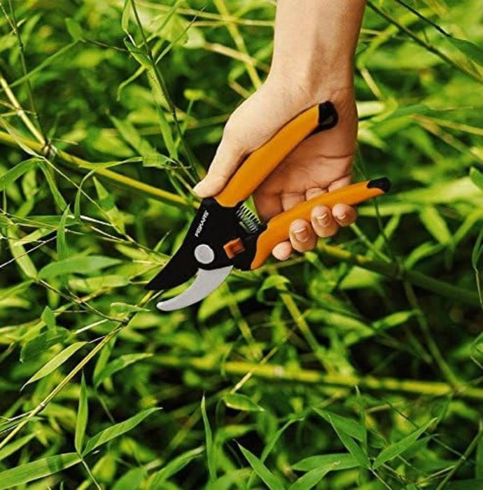 FISKARS ERGONOMIC VINEYARD SCISSORS