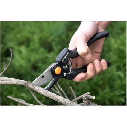 FISKARS GARDEN PRO P90 VINE SHEARS