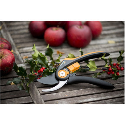 FISKARS SMARTFIT P541 VINEYARD SHEARS
