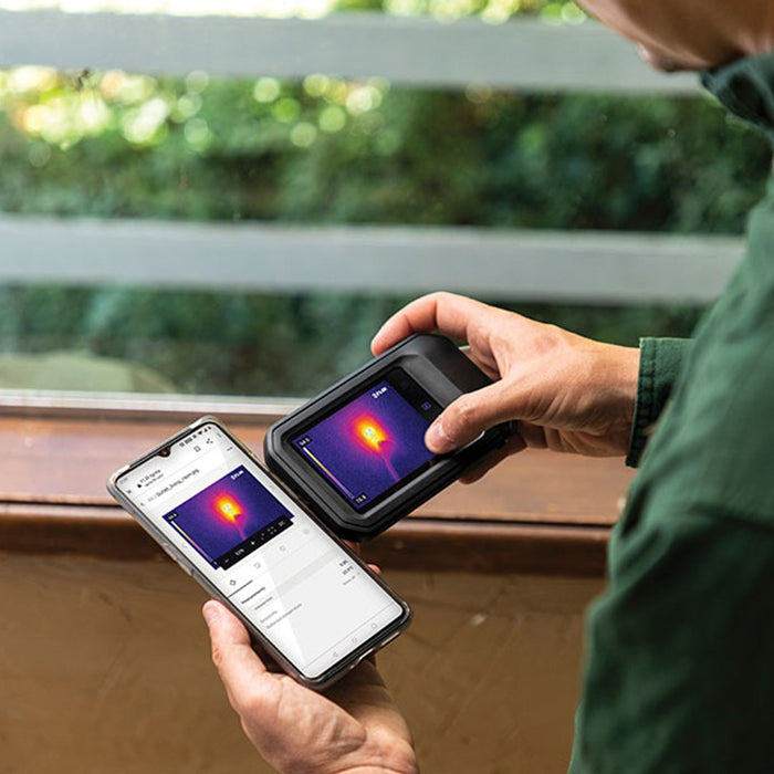 FLIR C3-X thermal imaging camera Black 1800 mAh Vanadium Oxide Uncooled Focal Plane Arrays Built-in display 128 x 96 pixels LCD 640 x 480 pixels