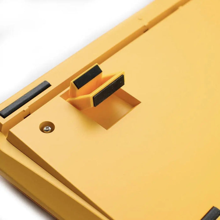 Gaming mechanical keyboard Ducky One 3 Yellow Full-Size Cherry MX Red - Геймърски клавиатури<<<Геймърска