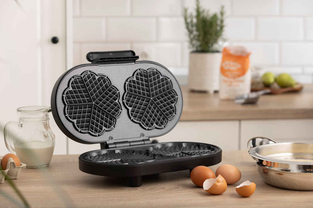 Waffle maker GORENJE WM1200B black, 1200 W