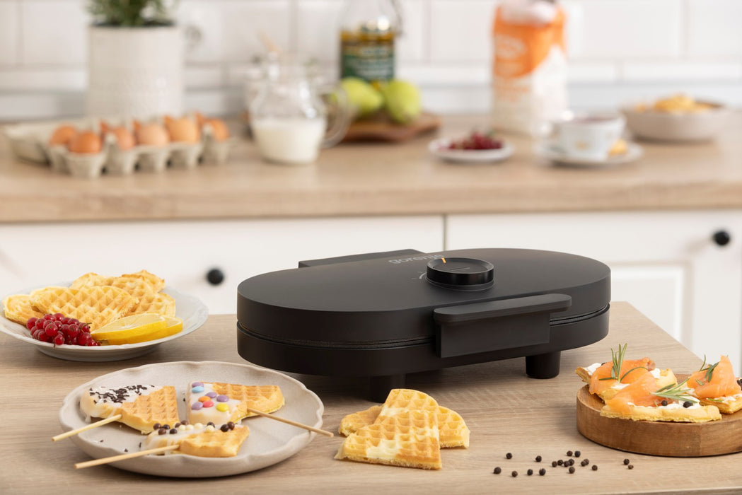 Waffle maker GORENJE WM1200B black, 1200 W