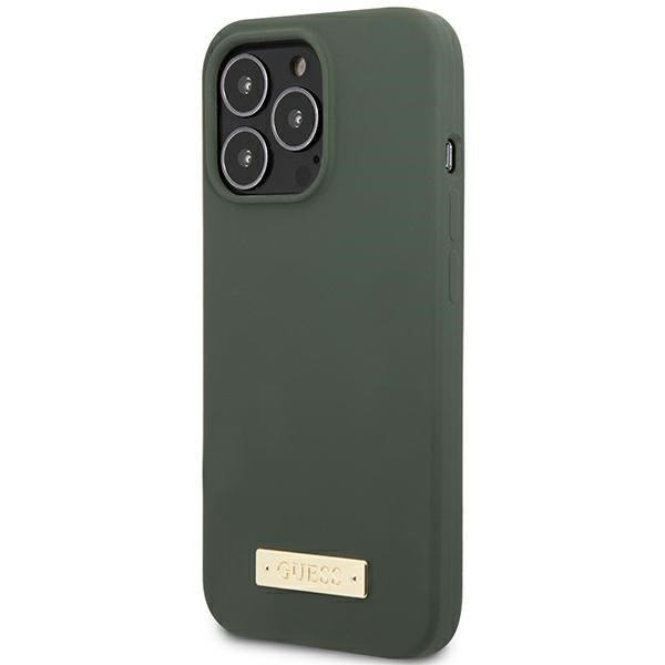 Guess Silicone Logo Plate MagSafe case for iPhone 13 Pro / iPhone 13 - green