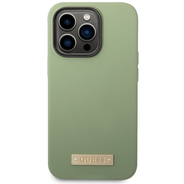 Guess Silicone Logo Plate MagSafe case for iPhone 14 Pro Max - green