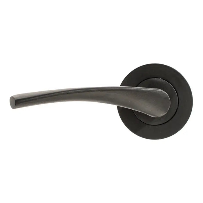GUMUS BRAVO DOOR HANDLE - Обков за врати<<<Обков<<<Мебели и интериор<<<Praktiker&&&Обков за врати<<<Врати и