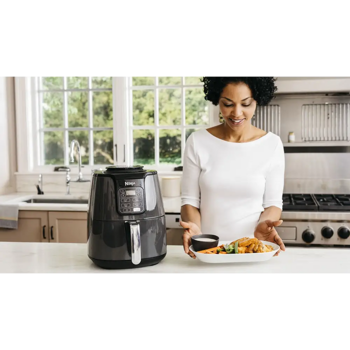 Hot air fryer NINJA AF100EU - Здравословно готвене<<<За Кухнята<<<Малки електроуреди<<<TechMart&&&Shark & Ninja<<<Малки