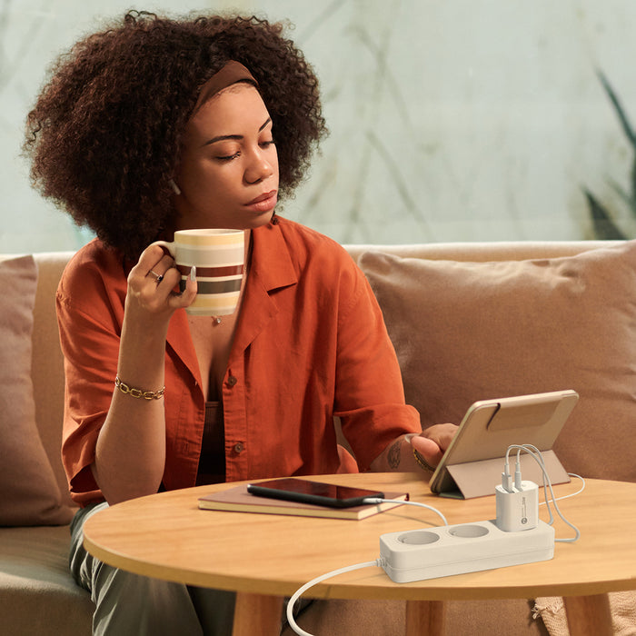 A6MaxL 20W USB-A USB-C wall charger with USB-C - USB-C 1m cable - white