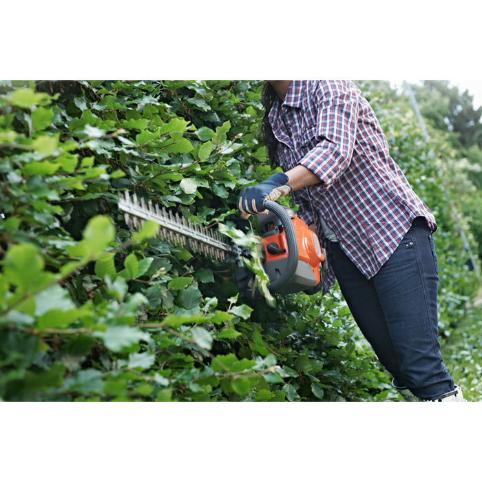 MOTORIZED HUSQVARNA 122HD60 600 W, 21.7 cm3, 59 cm, BLADE PITCH 28 mm