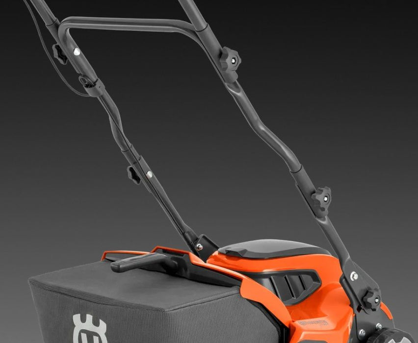 ELECTRIC AERATOR HUSQVARNA S 138C 1600 W, WORKING WIDTH 37.50 cm