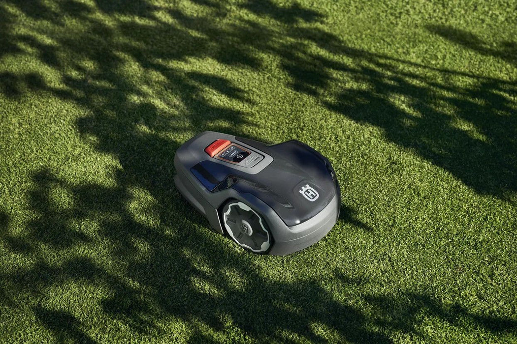 HUSQVARNA ASPIRE 400 M2 ROBOT MOWER