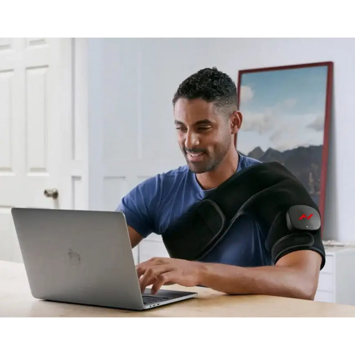 Hyperice Venom 2 left arm vibrating and warming sleeve - MassagersFIR-MAS<<<Physiotherapy