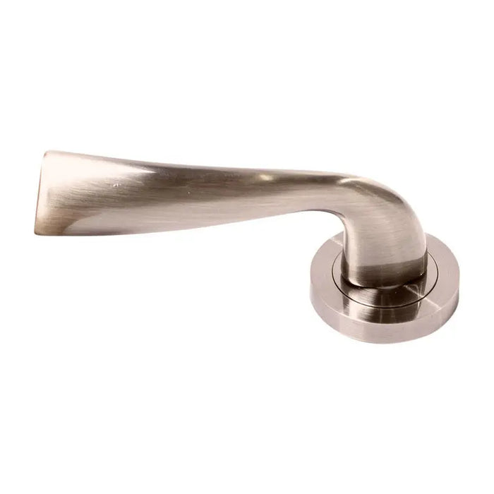 INTESA LUCKY DOOR HANDLE - Обков за врати<<<Обков<<<Мебели и интериор<<<Praktiker&&&Обков за врати<<<Врати и