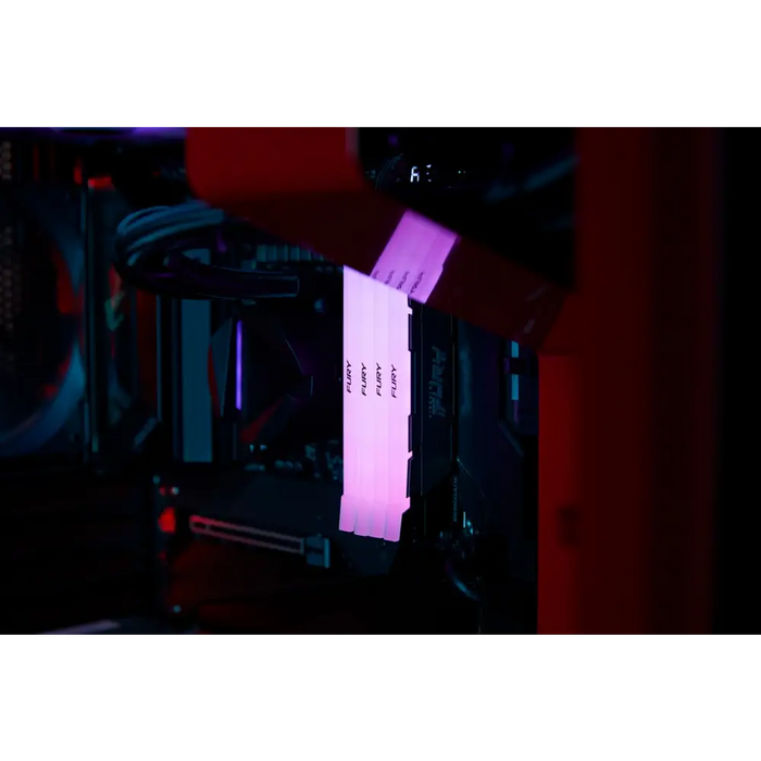 Kingston FURY Renegade RGB - 16GB:2x8G - Памети за настолни компютри<<<Памети<<<Компоненти<<<ALSO&&&Памети<<<Компютърни
