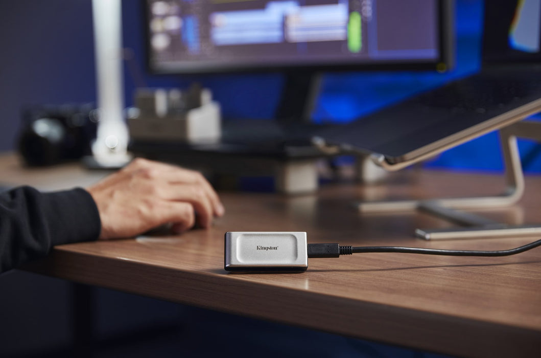 External SSD Kingston XS2000, 4TB, USB 3.2 Gen2 Type-C, Gray