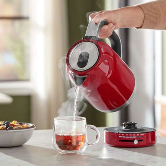 Electric kettle KitchenAid 5KEK1701EER Empire Red