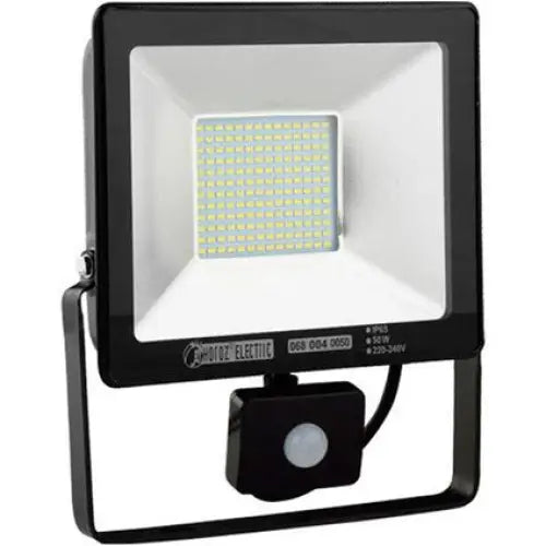 LED SPOTLIGHT WITH SENSOR 50W 6400K IP65 HOROZ PUMA - Прожектори<<<Външно осветление<<<Осветление<<<Praktiker
