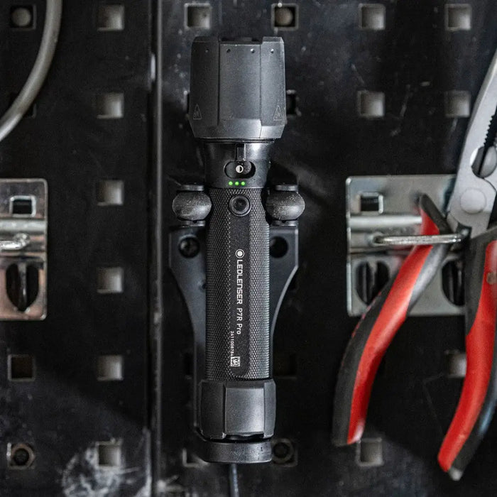 Ledlenser P7R Pro Black Hand flashlight LED - FlashlightsOSW-LAT<<<LightingOSW<<<ActionPL