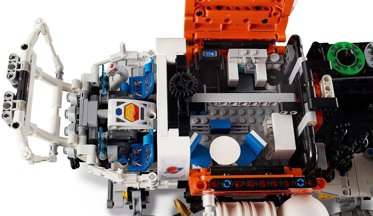 LEGO Technic - Mars Crew Exploration - 42180 - Фигурки<<<Геймърска периферия<<<ValiAPI&&&Пъзели и