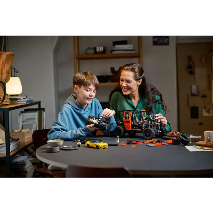 LEGO Technic - Mercedes Benz G500 Professional Line 42177 - Фигурки<<<Геймърска периферия<<<ValiAPI