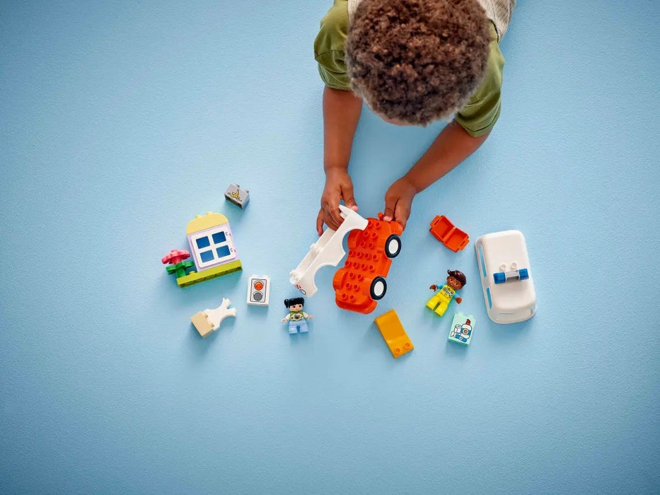 LEGO DUPLO 10447 Ambulance with Driver